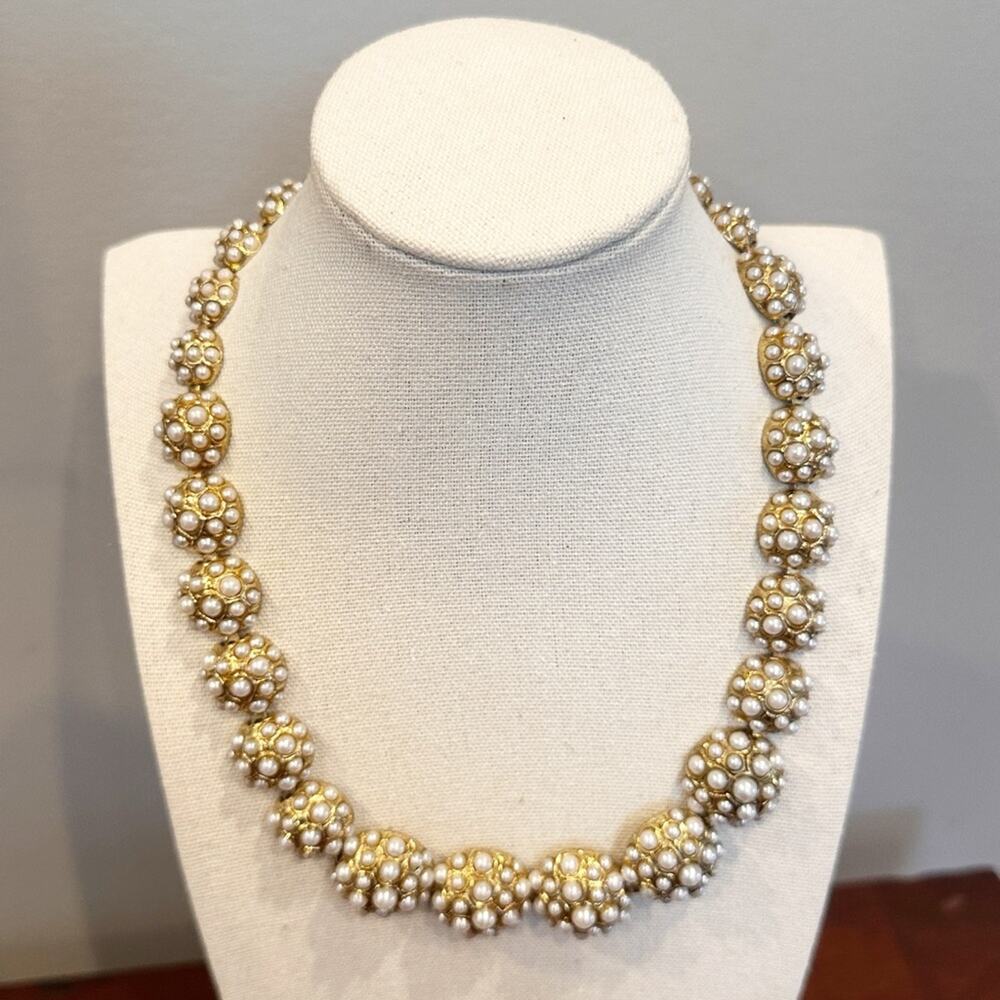 Amrita Singh Gold Tone Faux Pearl Necklace 18" - 21" long Collar Retro Jewelry